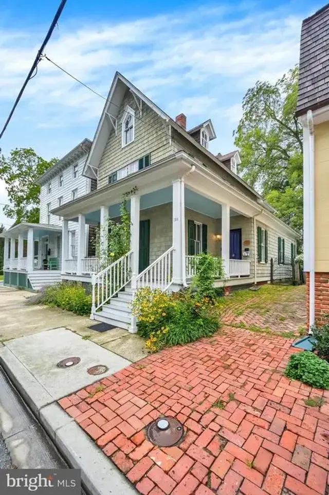 126 S Commerce St, Centreville