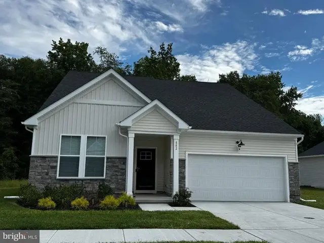 882 Resort Blvd, Dover