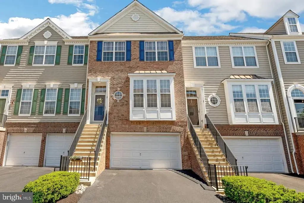 5 Cornerstone Ct, DOYLESTOWN