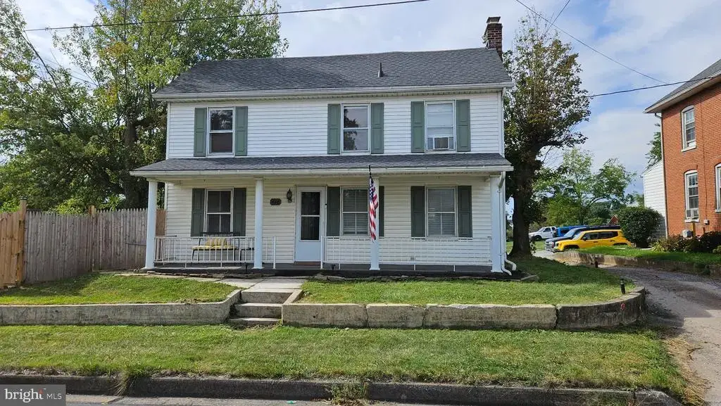 446 Buchanan Trl W, GREENCASTLE