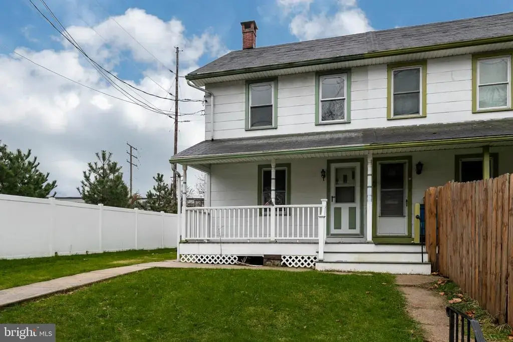 124 W Main St, BIRDSBORO