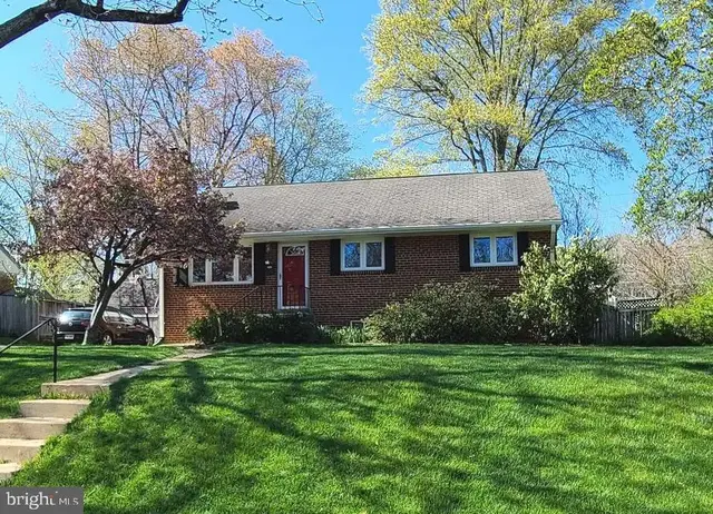 7126 Sanford Ct, Annandale