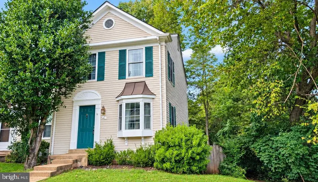 2 Fairmont Pl, STERLING