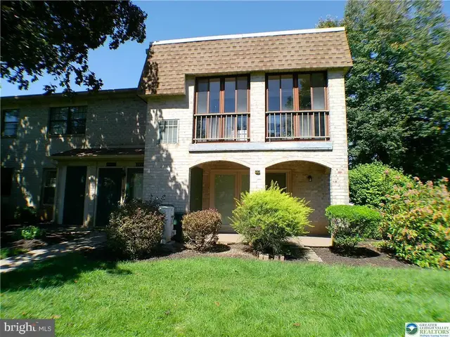 2946 Aronimink Pl, Macungie