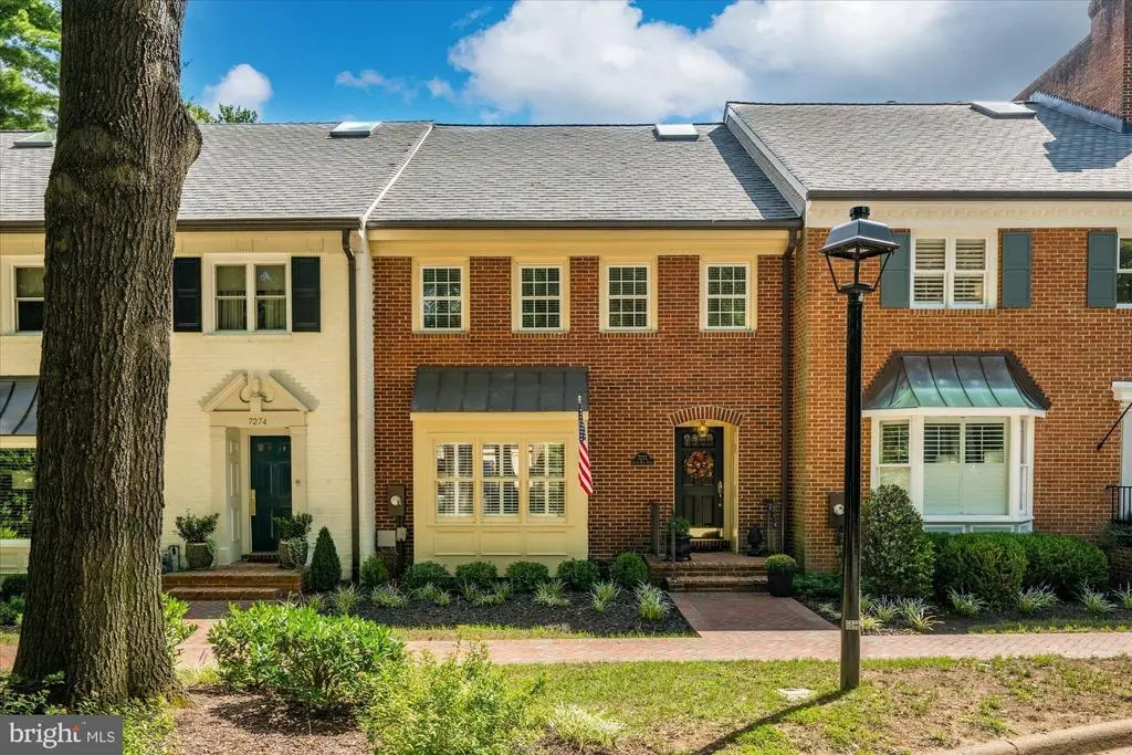 7272 Evans Mill Rd, MCLEAN
