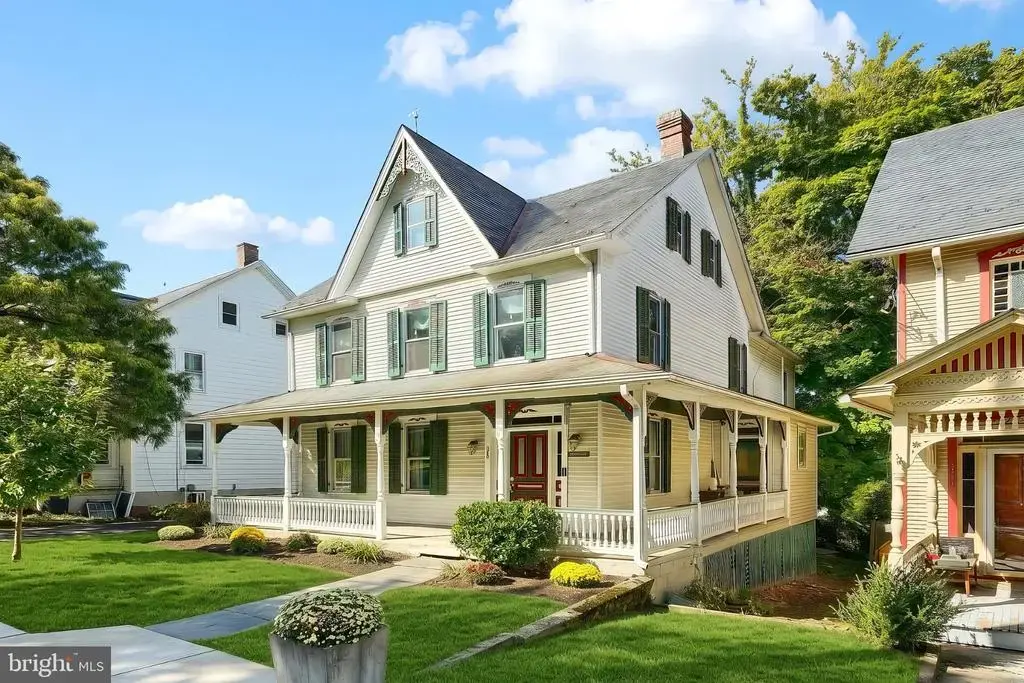305 Main St, DELTA