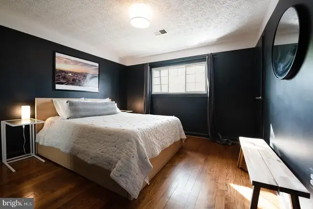202 S Virginia Ave #73, Falls Church