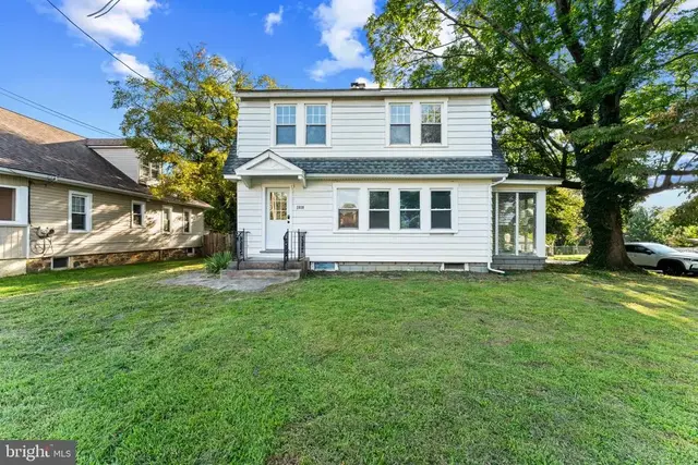 2038 Naamans Creek Rd, Upper Chichester