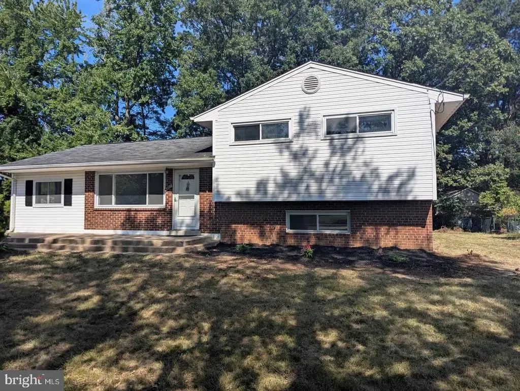 6327 Willowood Ln, ALEXANDRIA