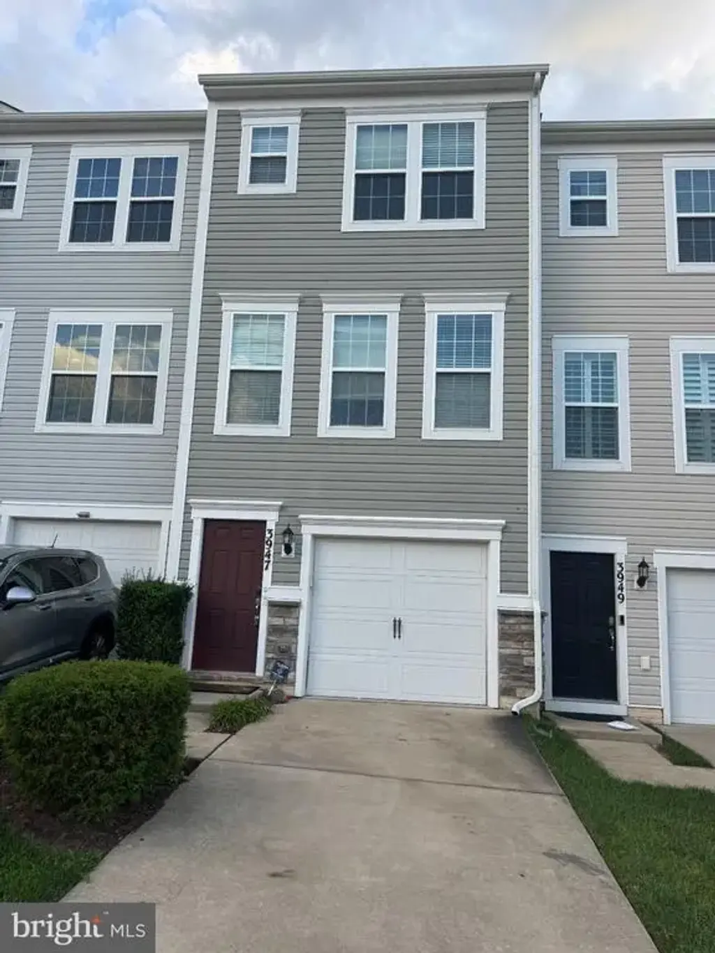 3947 Madden Way, DUMFRIES
