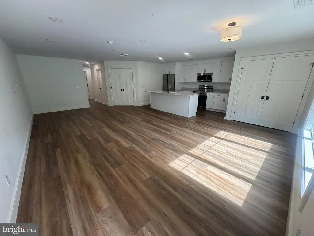 1087 Mount Tom Rd #205, EAST STROUDSBURG
