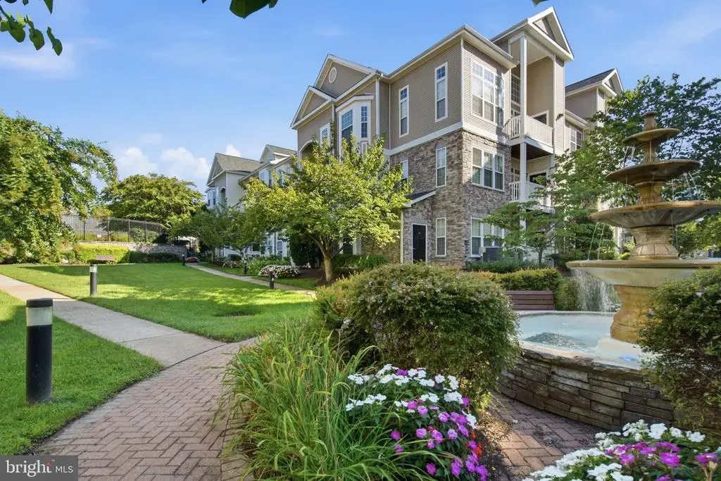 506 Sunset View Ter Se #304, LEESBURG