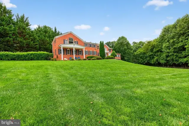 8724 Hawkins Creamery Rd #b, Gaithersburg