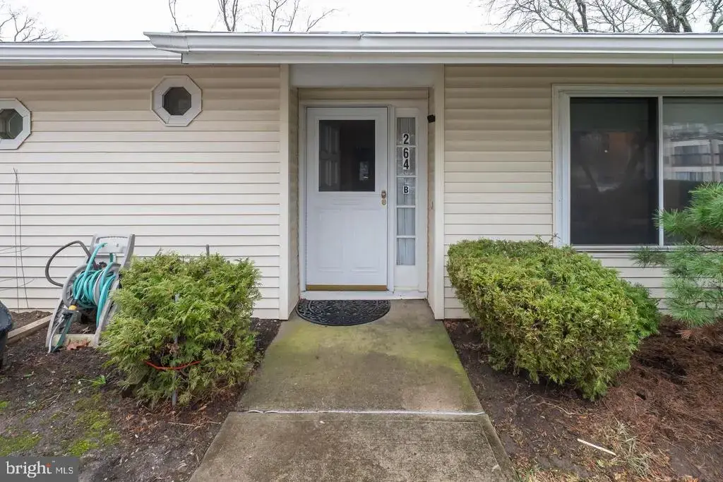 264-b Crosse Dr, MONROE TOWNSHIP
