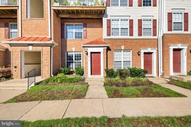 2494 Quick St #102, Herndon