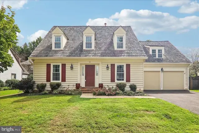 212 Bristol Downs Dr, Gaithersburg