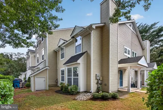 6078 Netherton St, Centreville