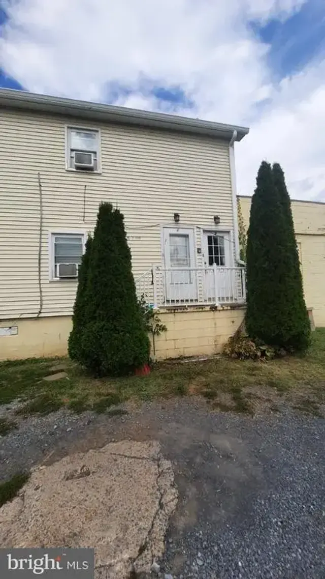754 S S Main St #2, Woodstock