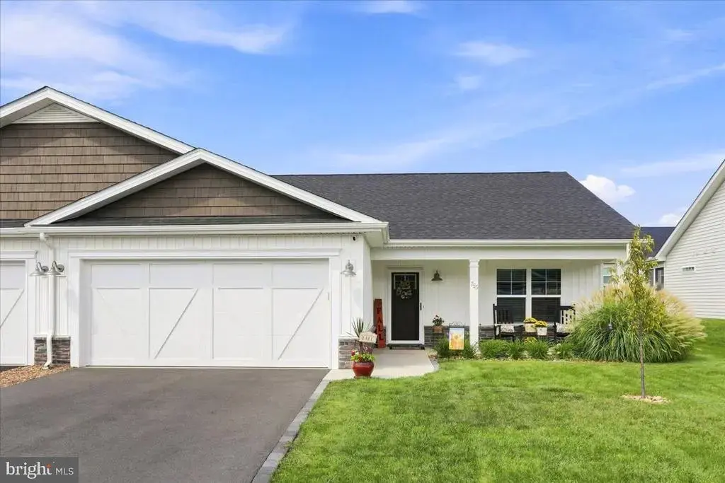 753 Dripping Dr, HEDGESVILLE