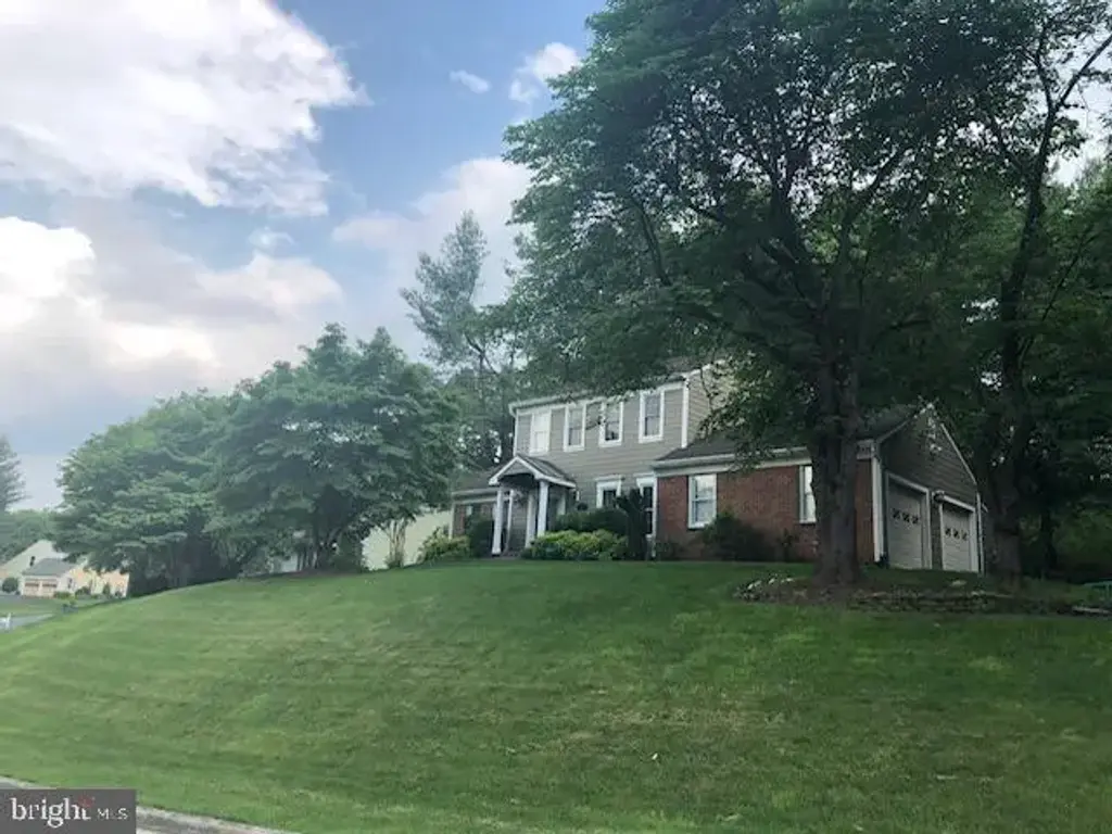 1700 Abbey Oak Dr, VIENNA