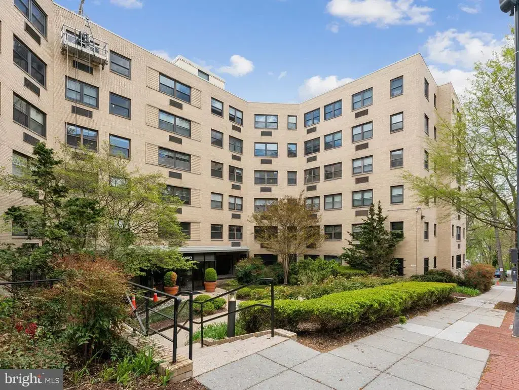 1801 Clydesdale Pl Nw #201, WASHINGTON