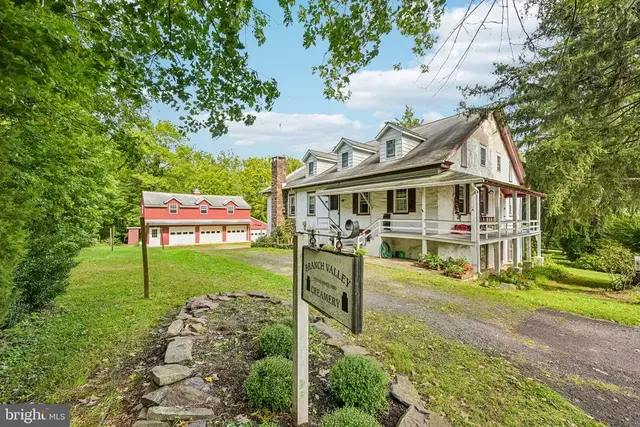 525 Creamery Rd, Telford