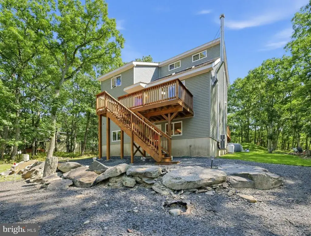 225 Whippoorwill Dr, LEHMAN TWP