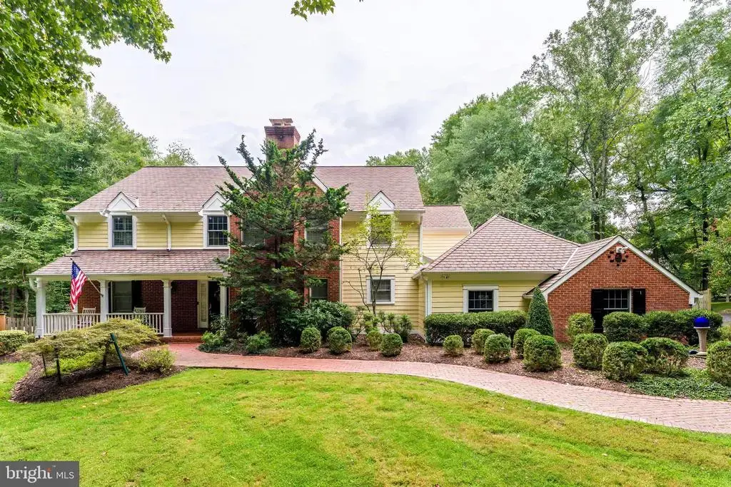 9709 Arnon Chapel Rd, GREAT FALLS
