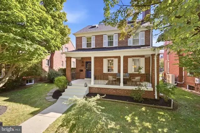 1346 Somerset Pl Nw, Washington