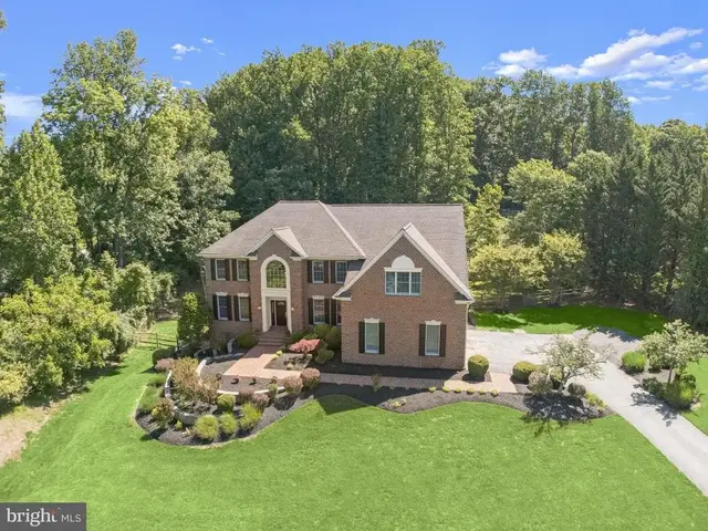 13501 Silent Lake Dr, Clarksville
