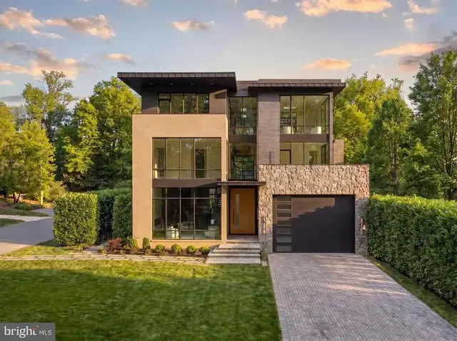 2717 Tennyson St Nw, Washington