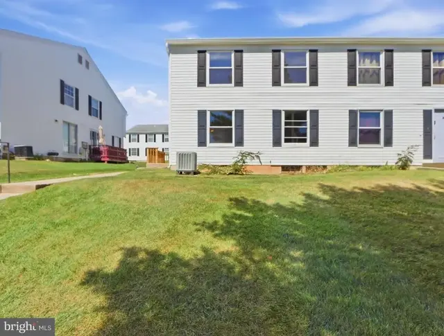 52 Ewing Dr #b, Reisterstown