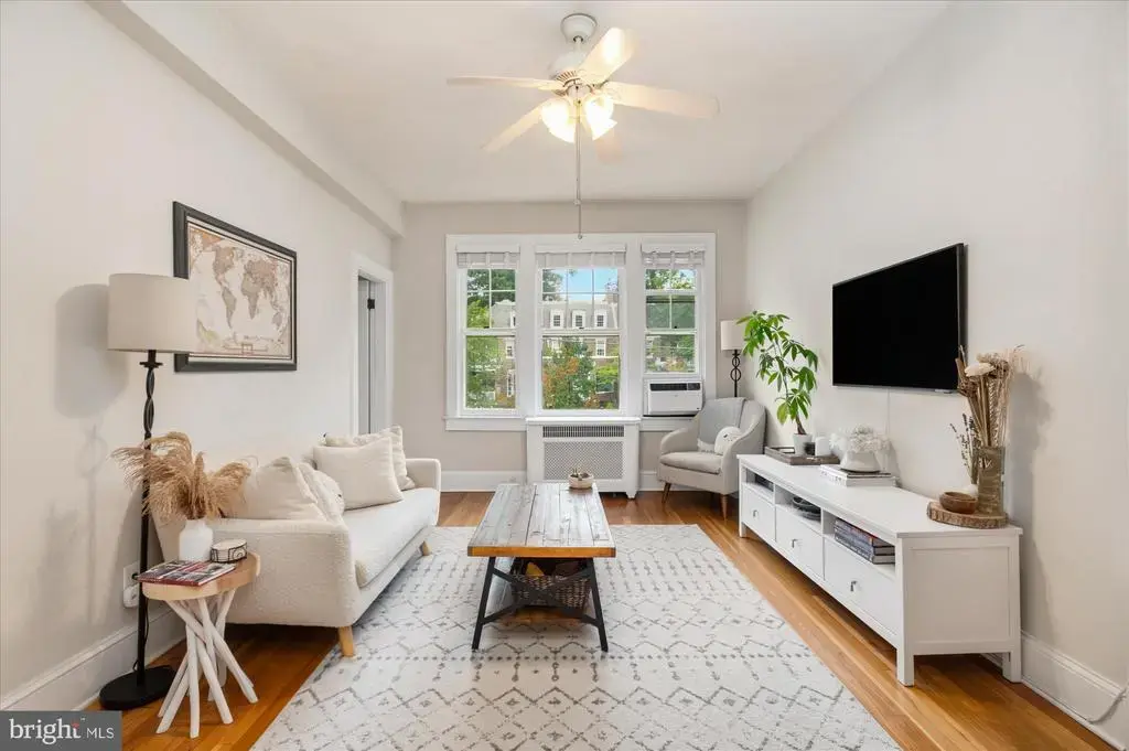 3026 Porter St Nw #202, WASHINGTON