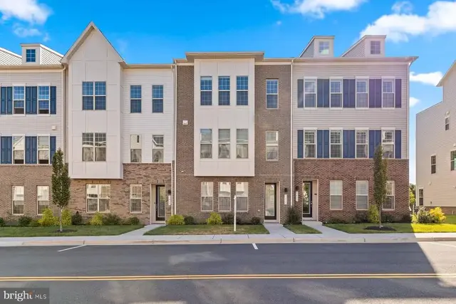 1615 Field Sparrow Ter Ne, Leesburg