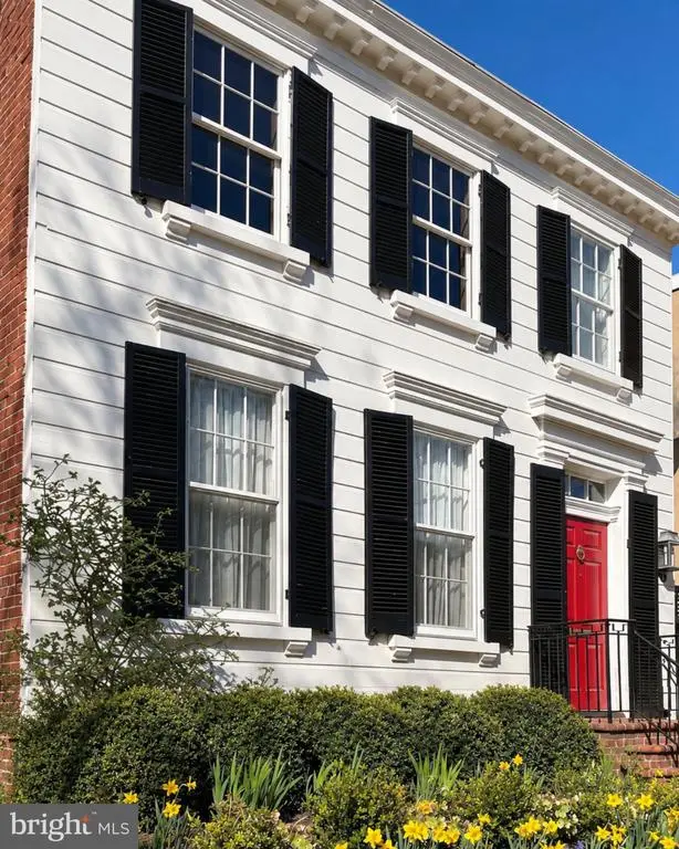 3013 Dumbarton St Nw, WASHINGTON