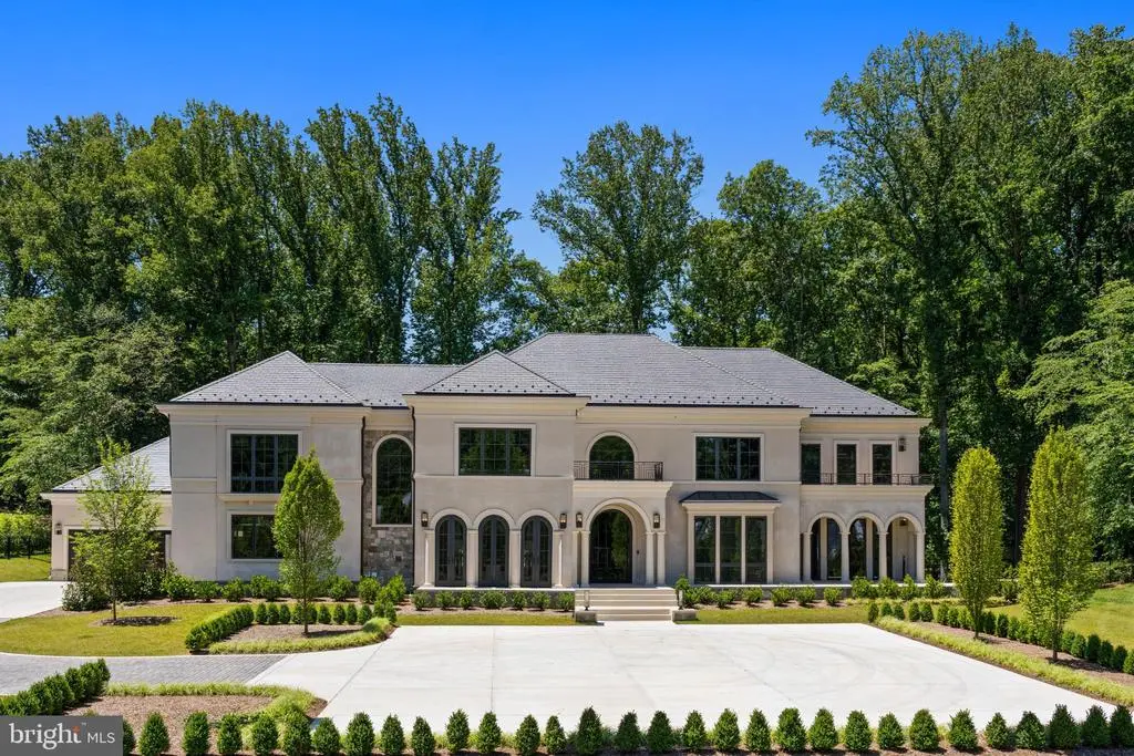 7112 Natelli Woods Ln, BETHESDA