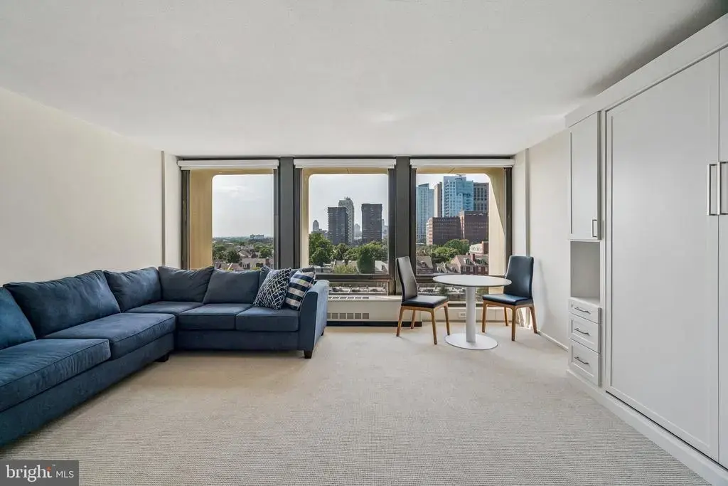 210 Locust St #9ew, PHILADELPHIA