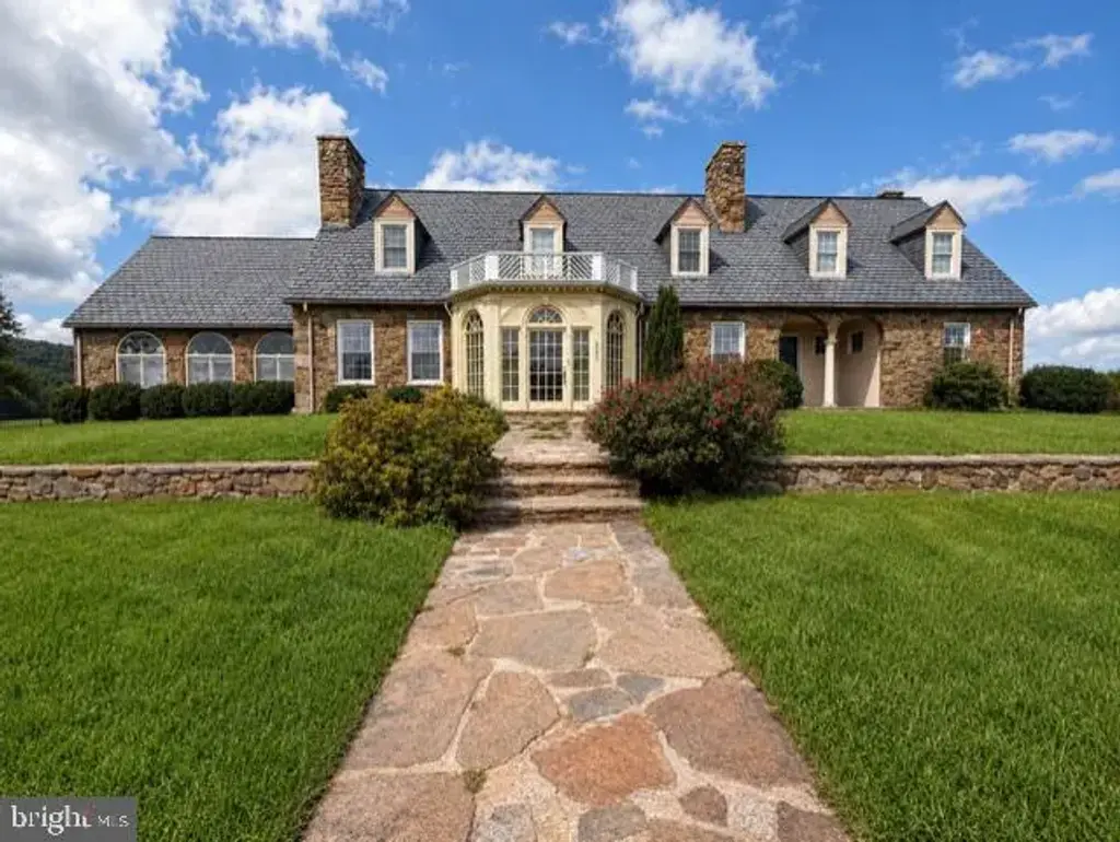 Fenton Farm Ln, WARRENTON