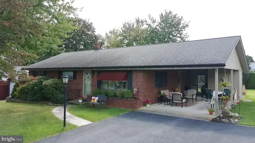 213 Joyce Dr, FAYETTEVILLE