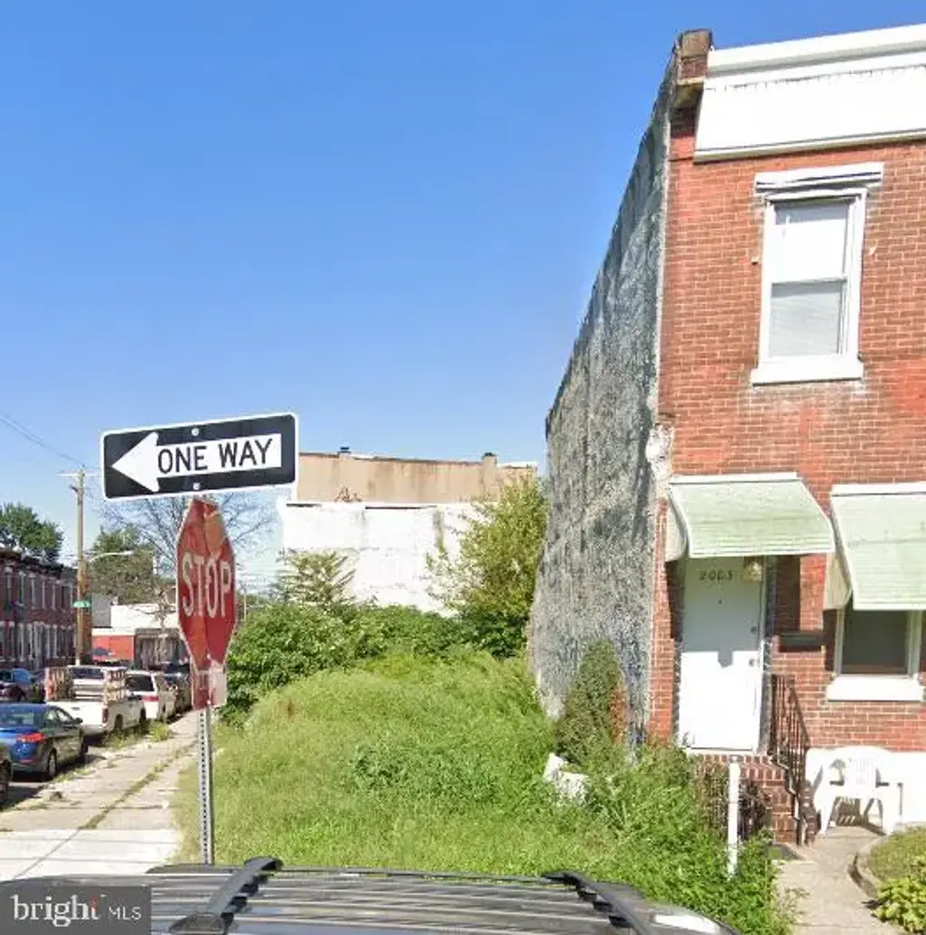 2001 E Madison St, PHILADELPHIA