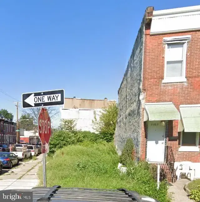 2001 E Madison St, Philadelphia