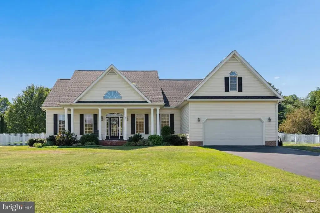 27 Sharons Ln, MARTINSBURG