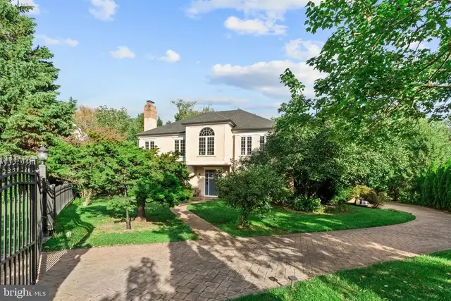 759 Applegate Ln, Bryn Mawr
