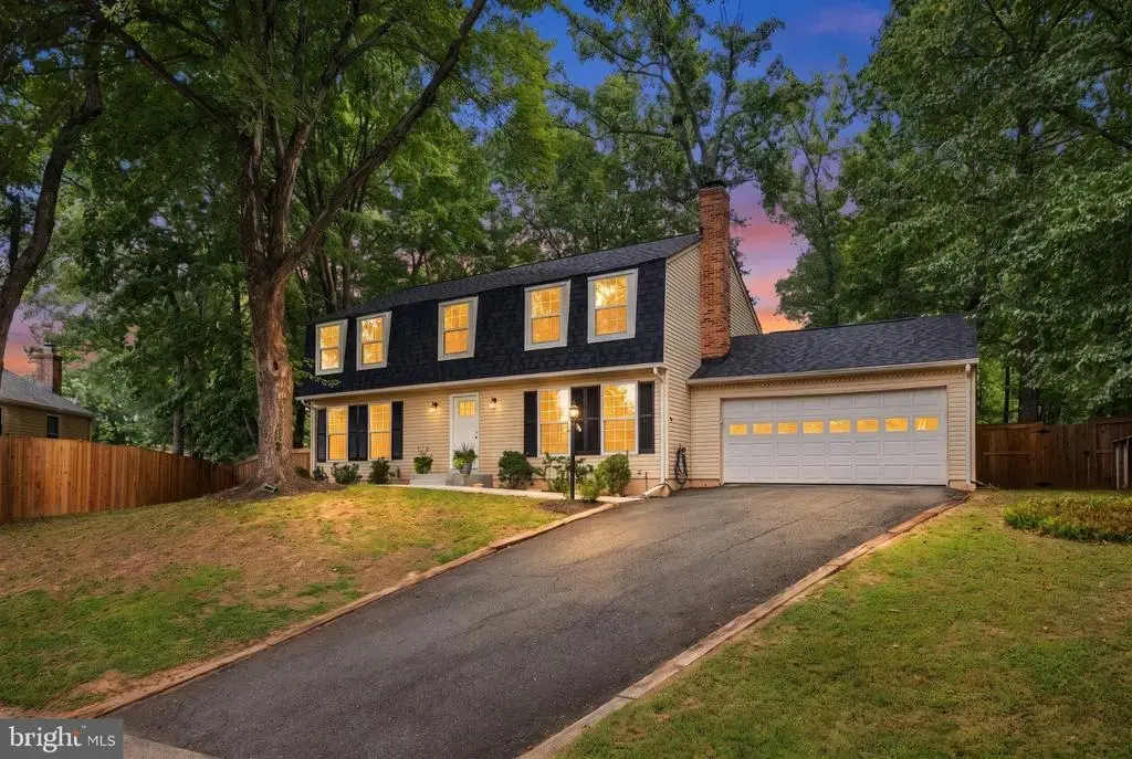 2283 Dosinia Ct, RESTON