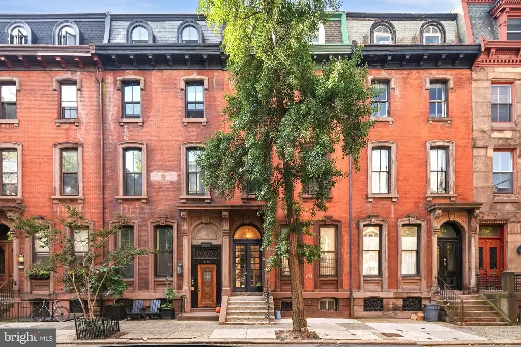 2122 Spruce St #200, PHILADELPHIA