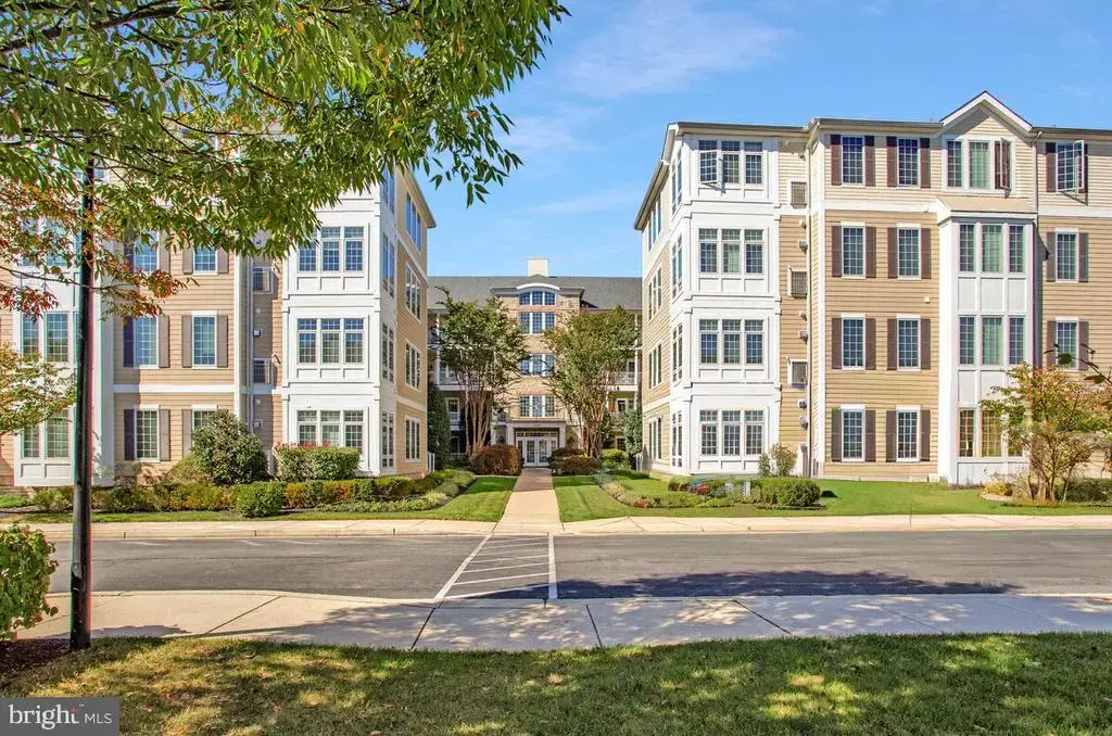 8820 Shining Oceans Way #308, COLUMBIA