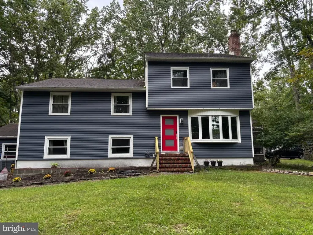 81 Cutchogue Trl, MEDFORD LAKES