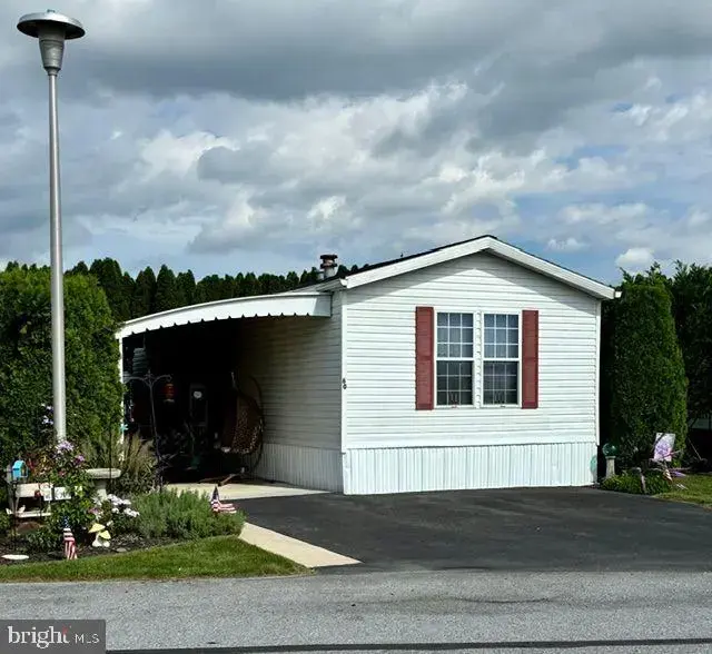 1300 Kercher Ave E #60, Myerstown