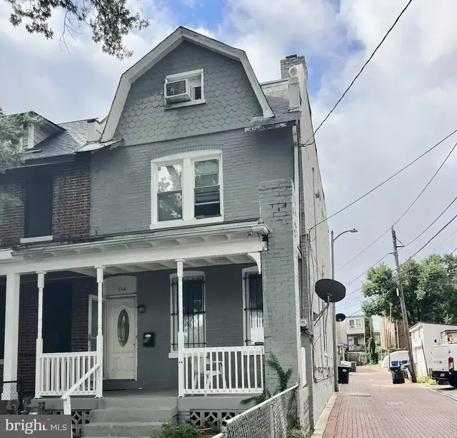 554 Shepherd St Nw, Washington