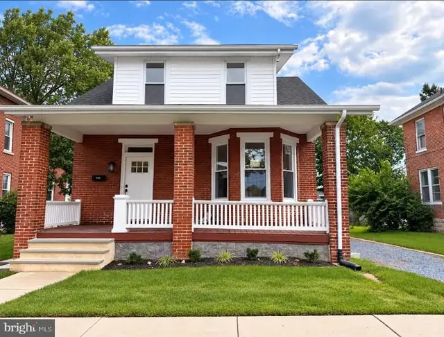 922 Hummel Ave, Lemoyne